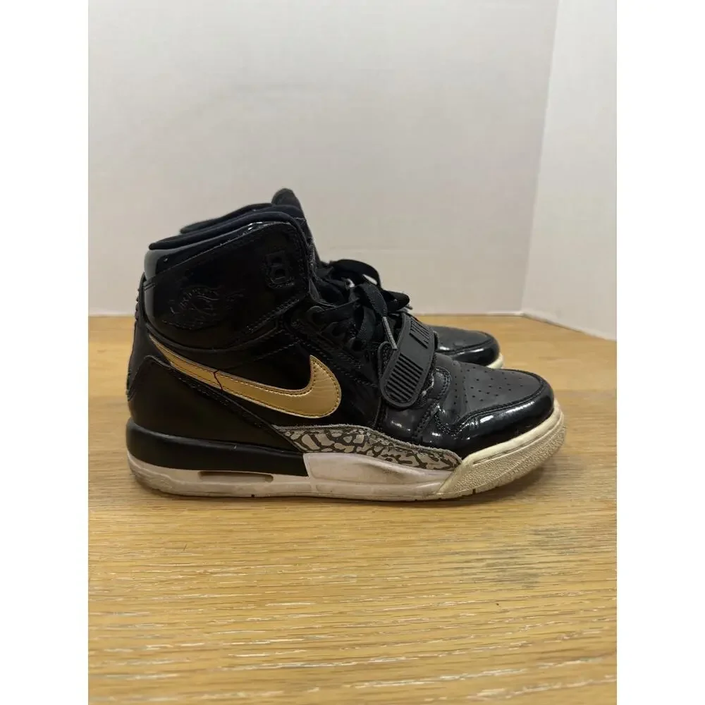 Nike Air Jordan Legacy 312 High Top Black and Gold Size 6Y